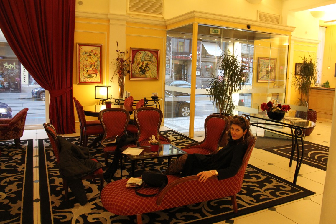 foyer_Century Hotel_2015