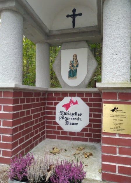 Via_Sacra_pilgrimage_shrine