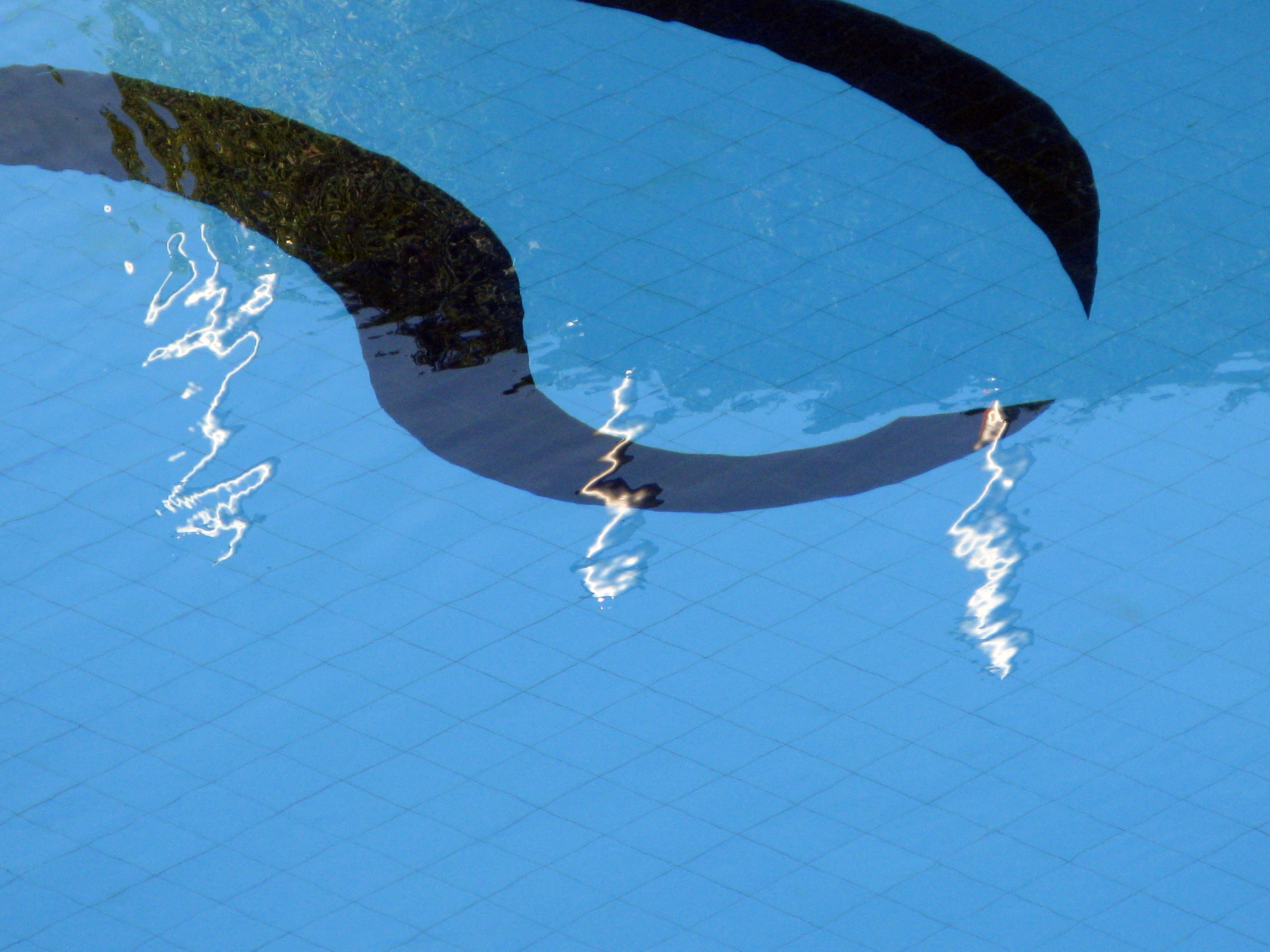 Blue_Reflection._Sri_Lanka