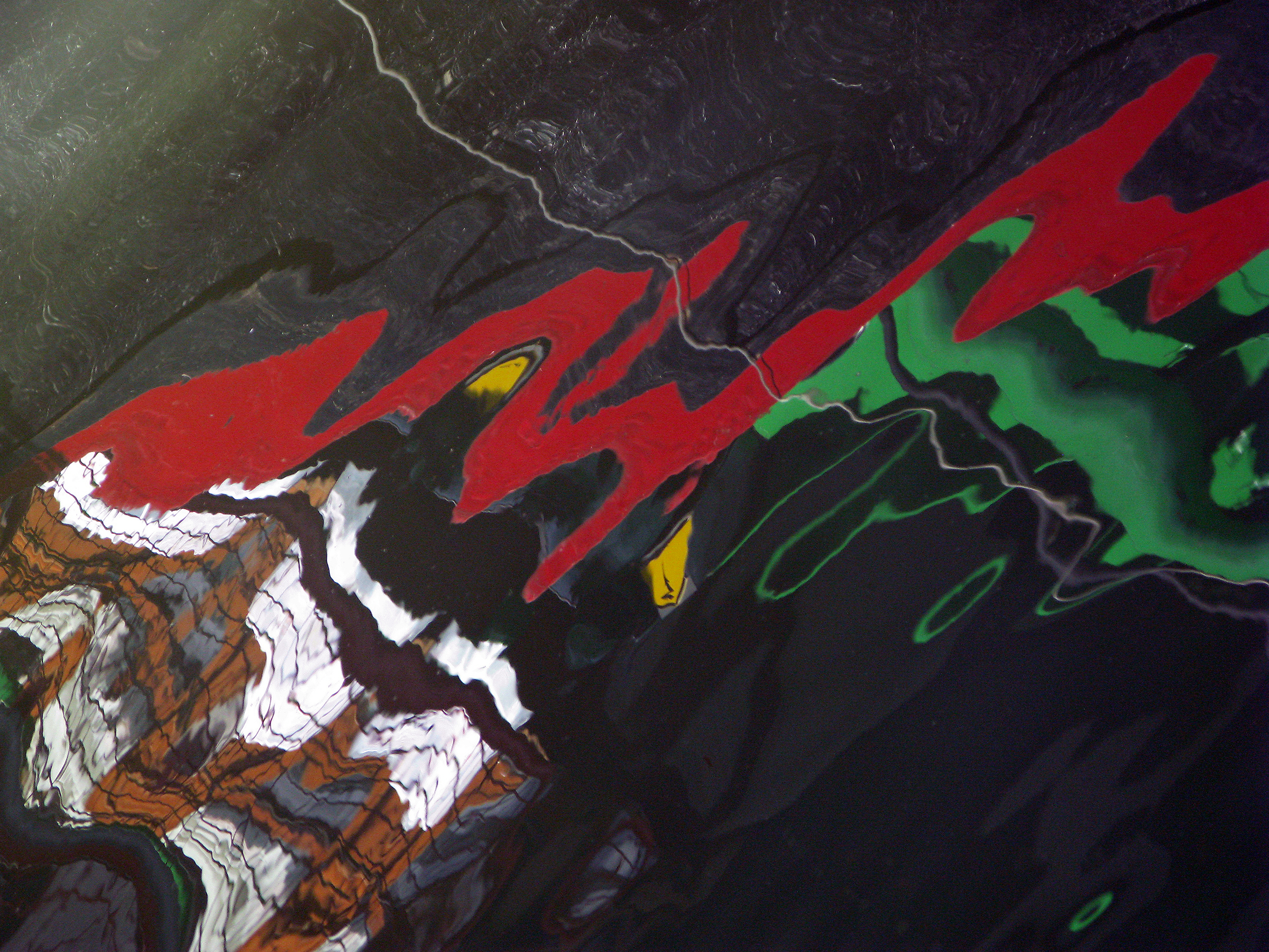 Red_Green_Reflection_Canal_Saint_Martin_Paris_copy