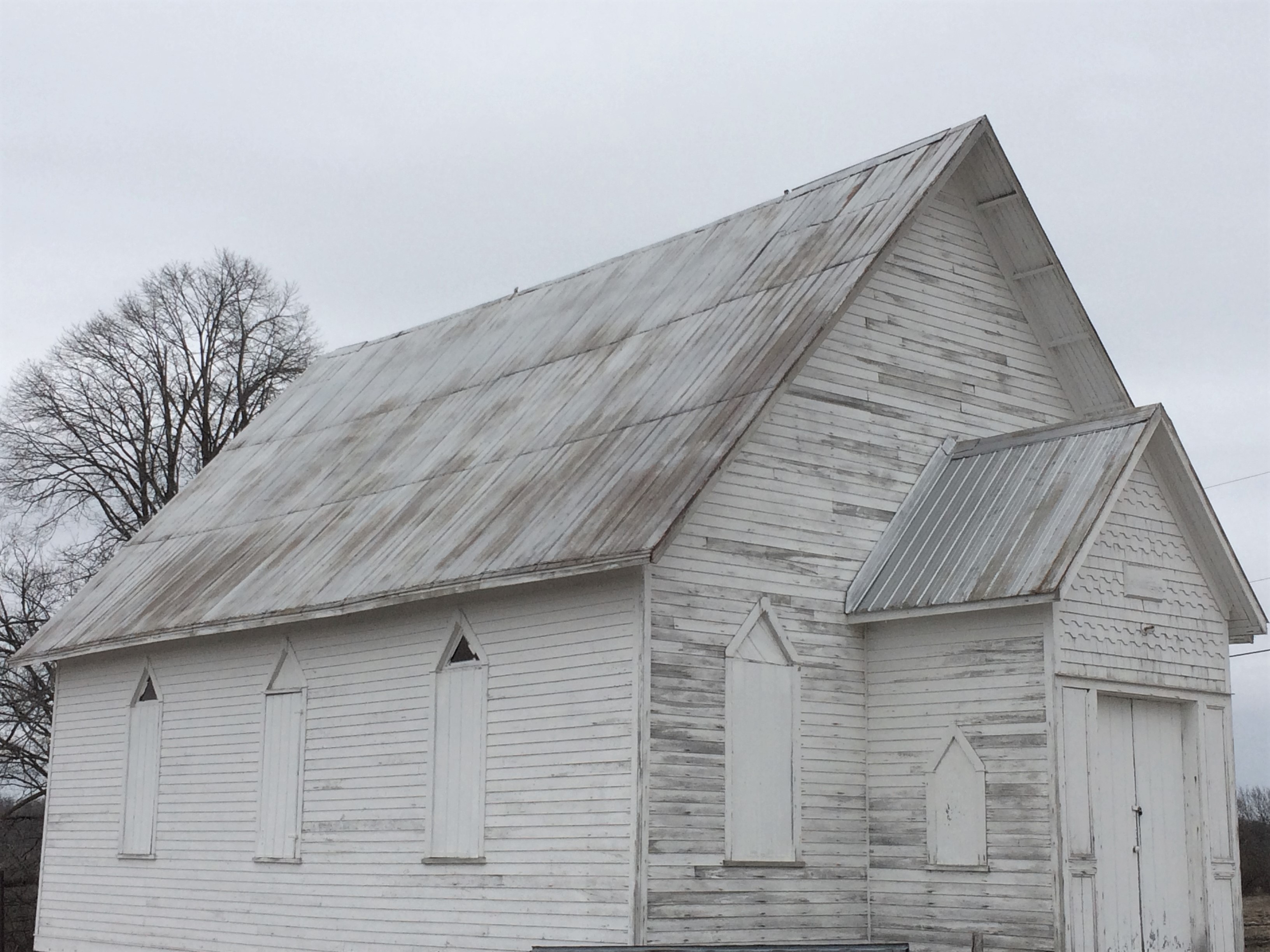 Holleford_Ontario_1._Abandoned_church